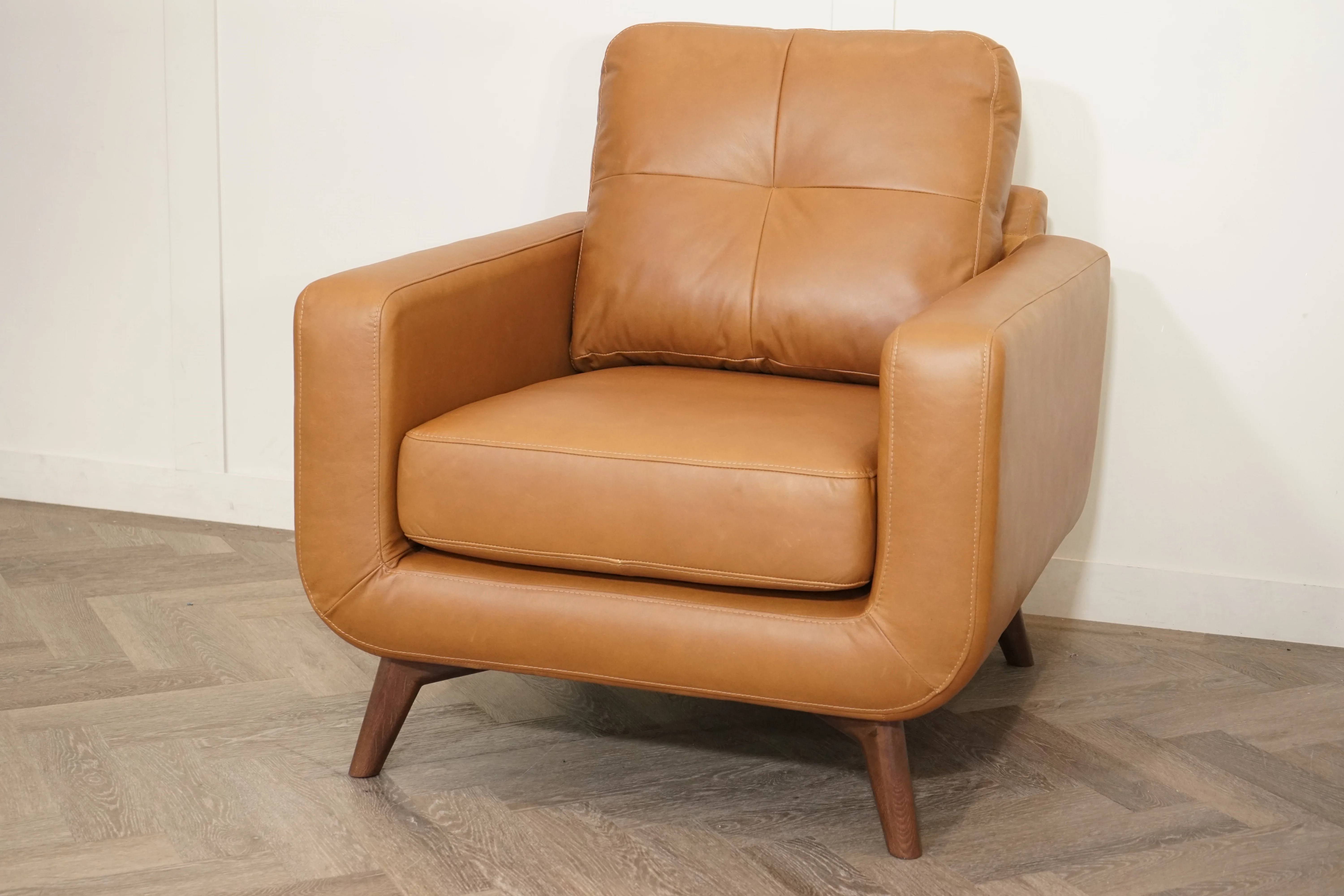 Barbican Leather Armchair, Premium Caramel - Image 3