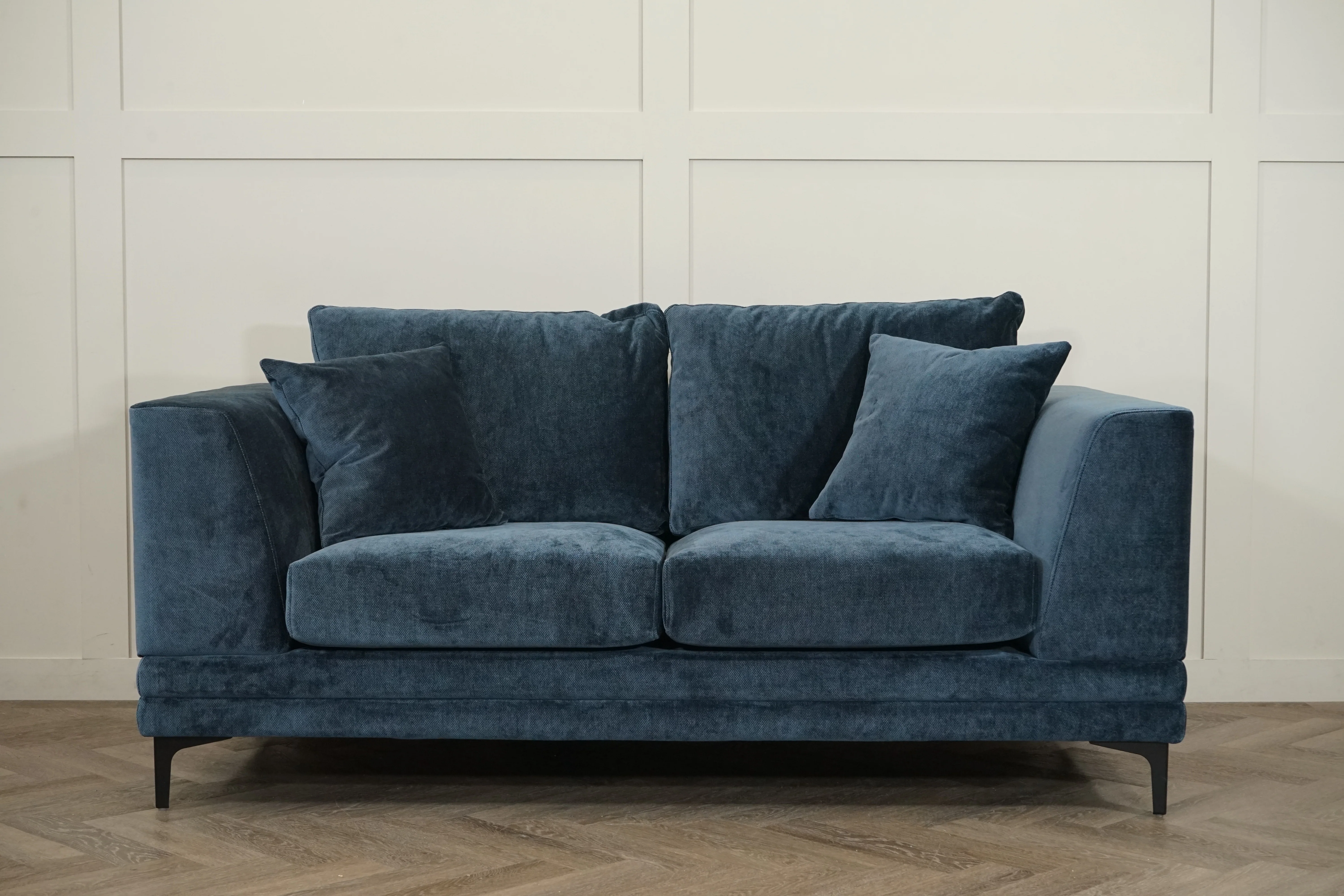 Belvedere Medium 2 Seater Fabric Sofa, Chunky Chenille Navy - Image 5