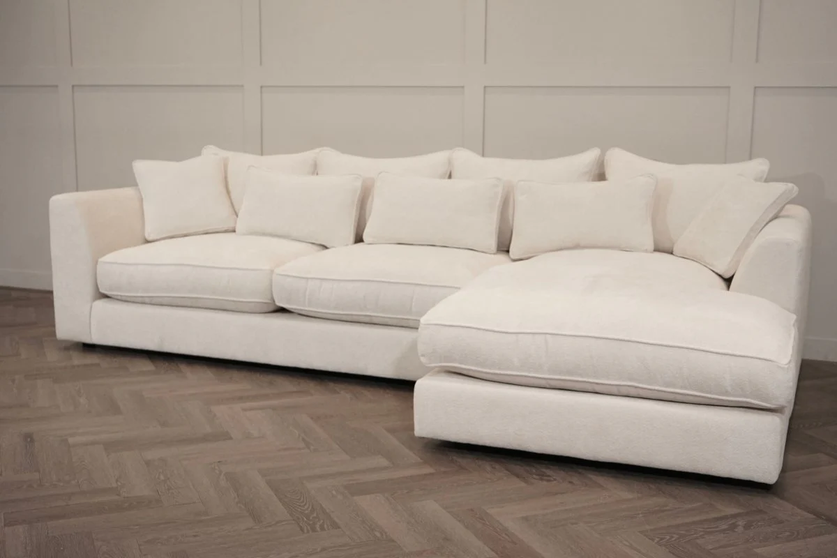 Bossanova Large RHF Corner Sofa, Paddington Chalk - Image 8