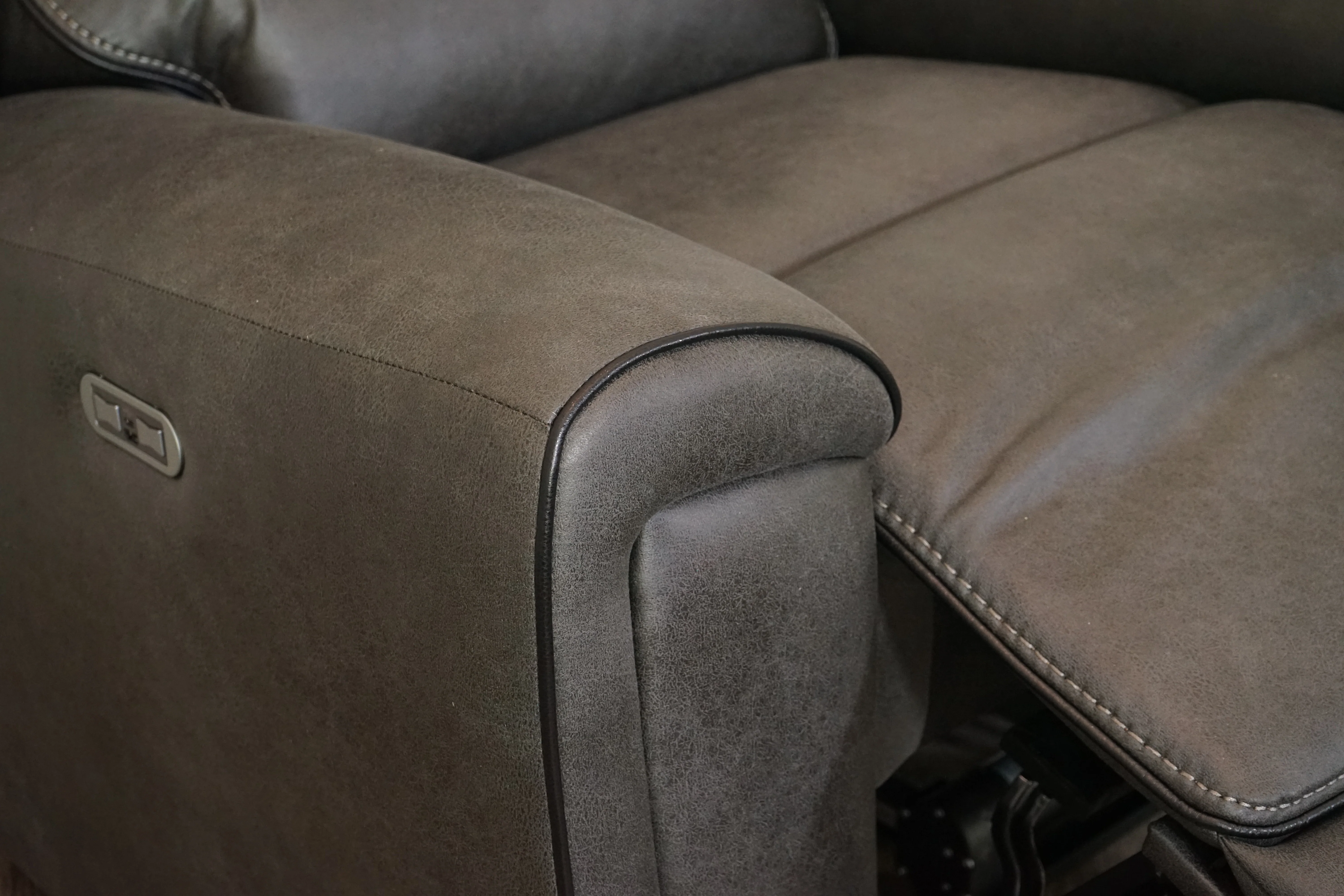 Hudson 3 Seater Power Reclining Sofa & Armchair Set – Endurance Fabric – Graphite - Image 8