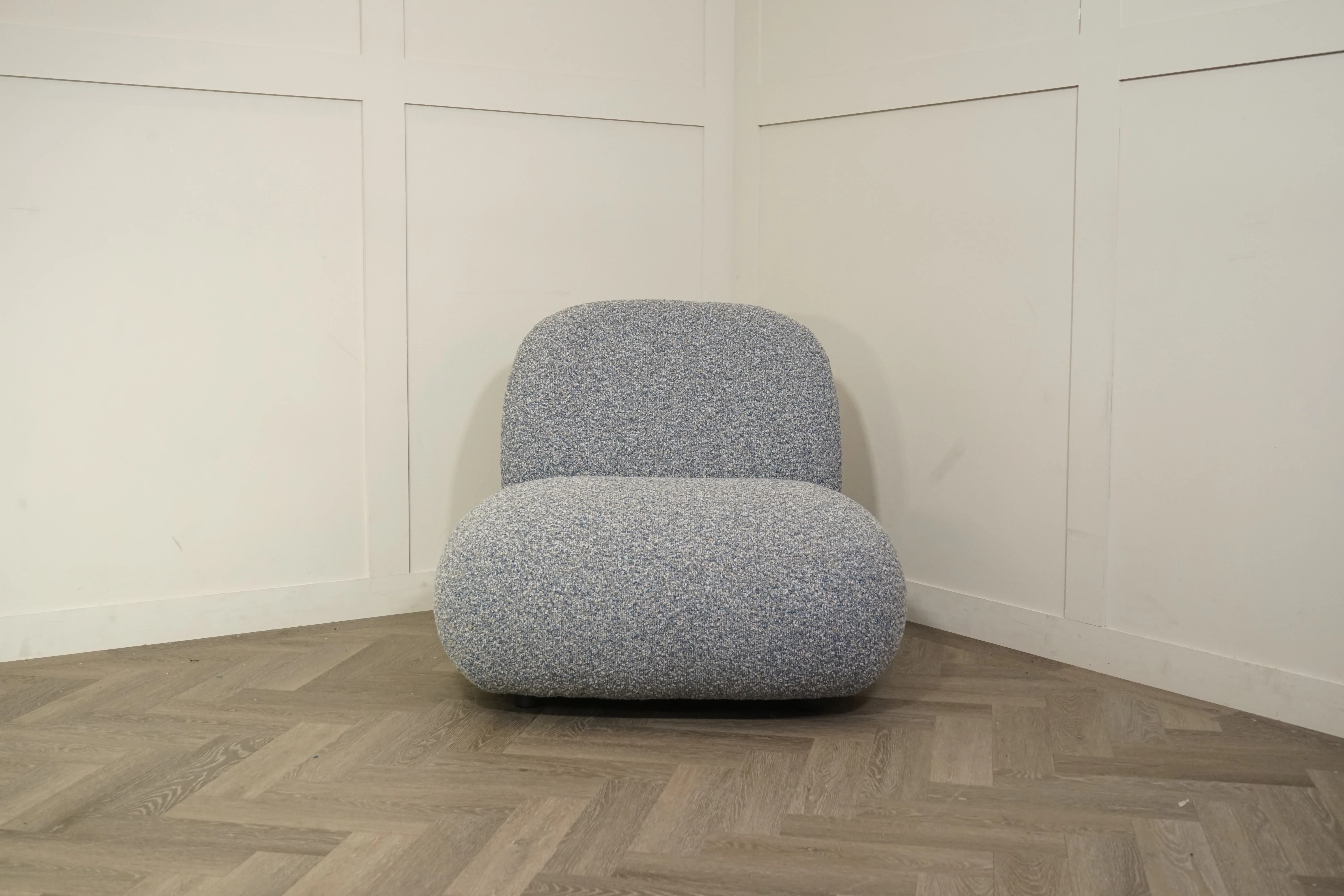 Kenmoor Accent Chair, Chunky Boucle Pacific - Image 4
