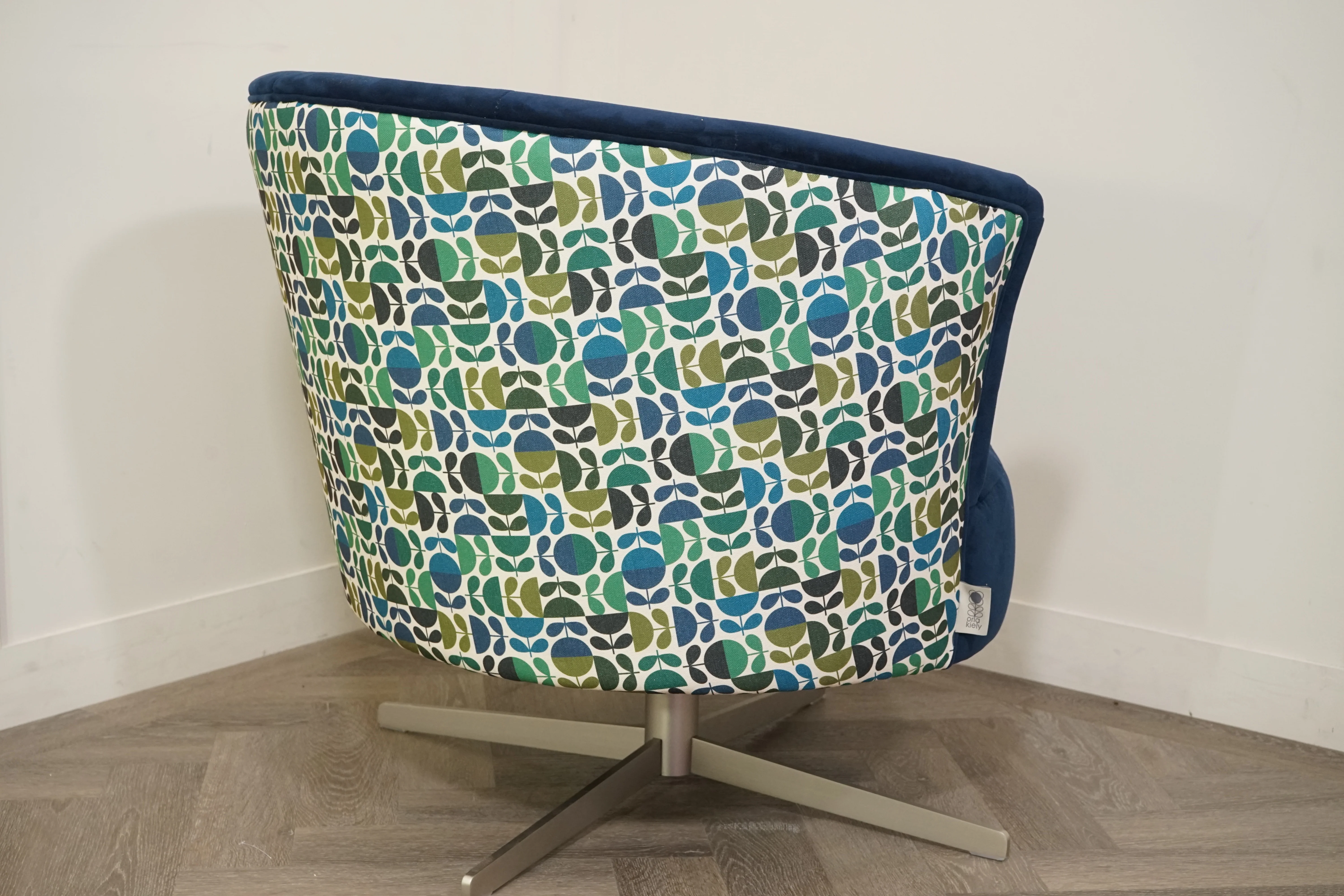 Lulu Swivel Chair, Glyde Velvet Indigo - Image 8