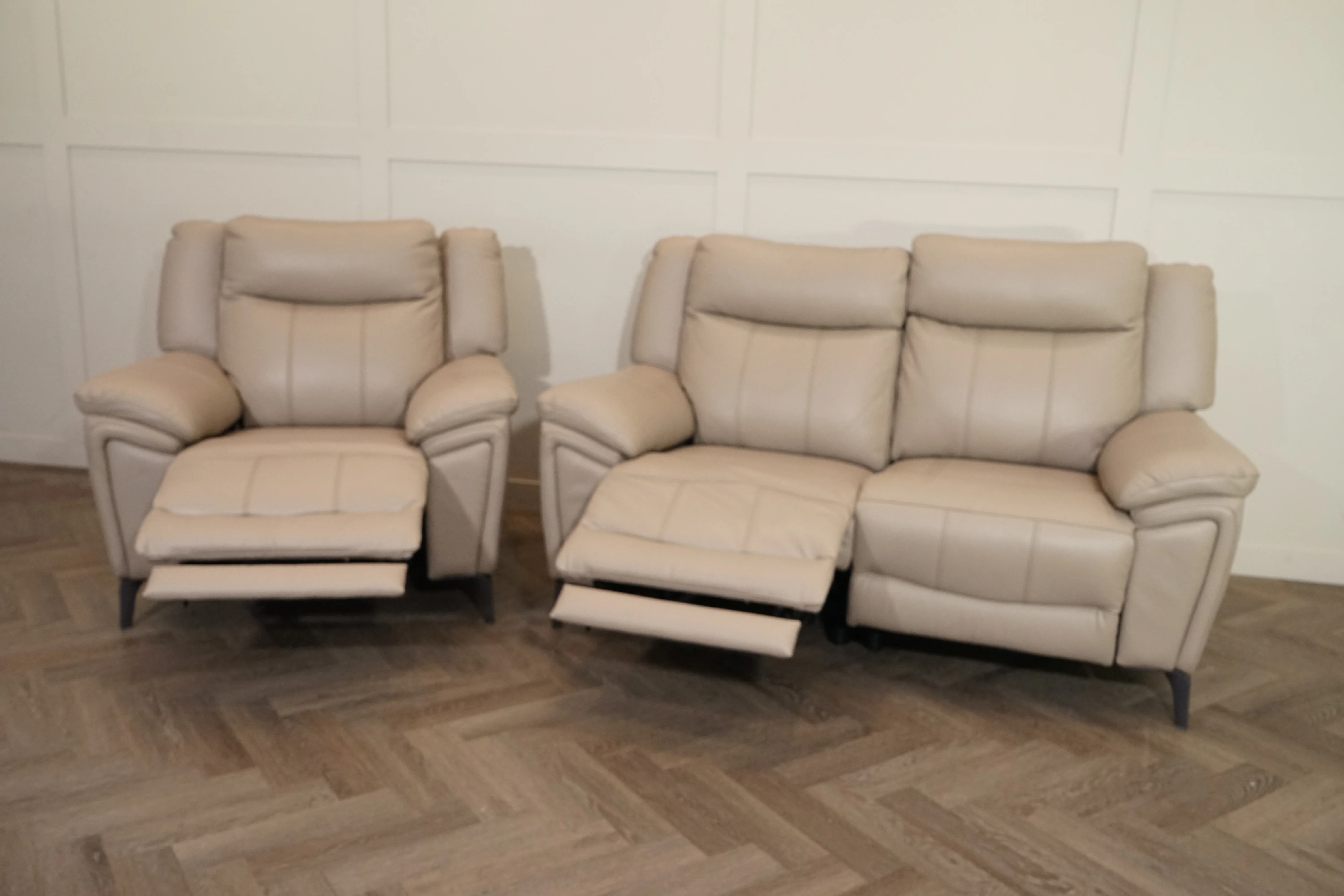 Panache Leather Power Reclining 2 Seater & Armchair, Oyster - Image 7