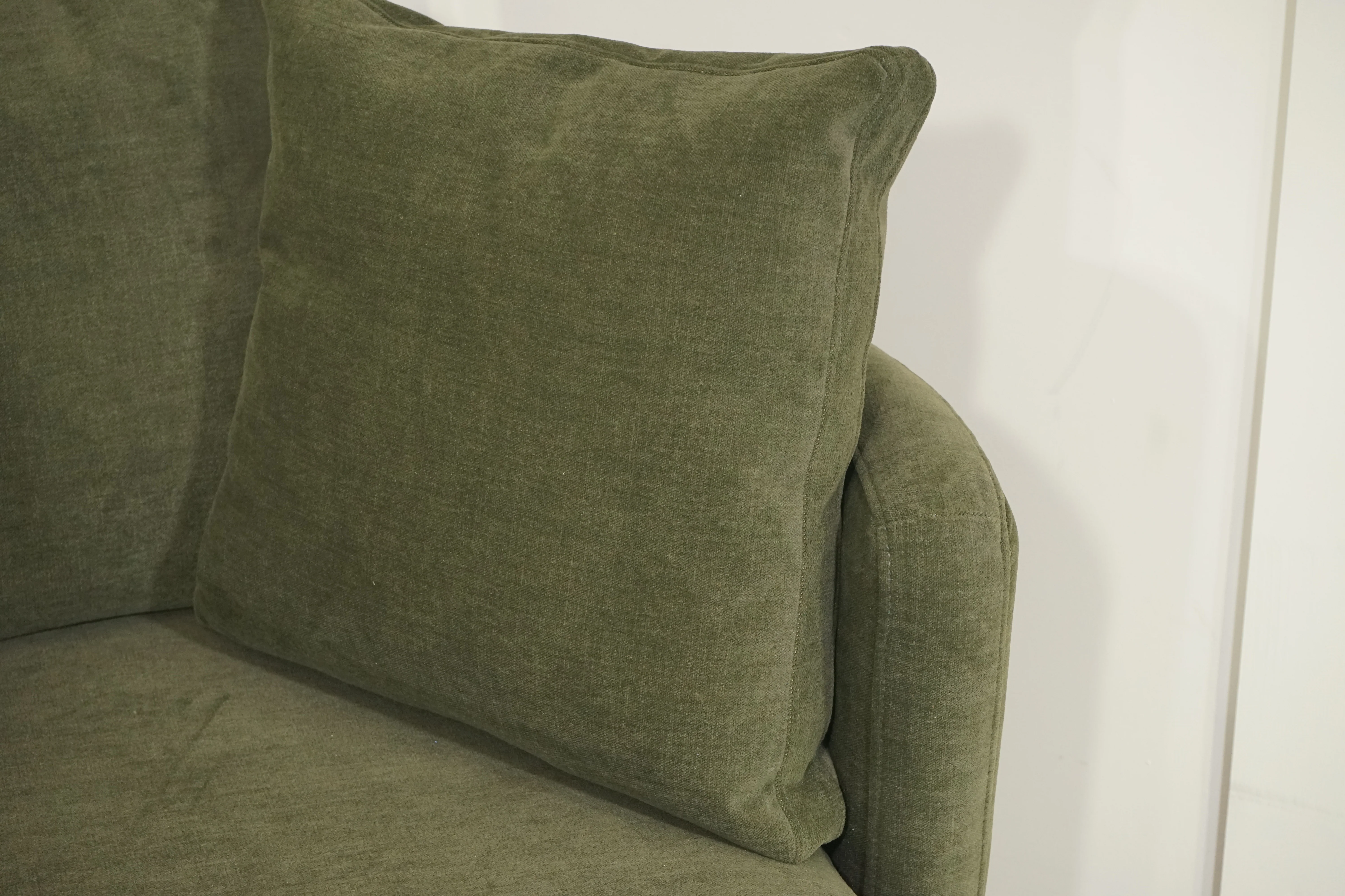 Piccadilly Large Swivel Chair, Fern Green - Image 4