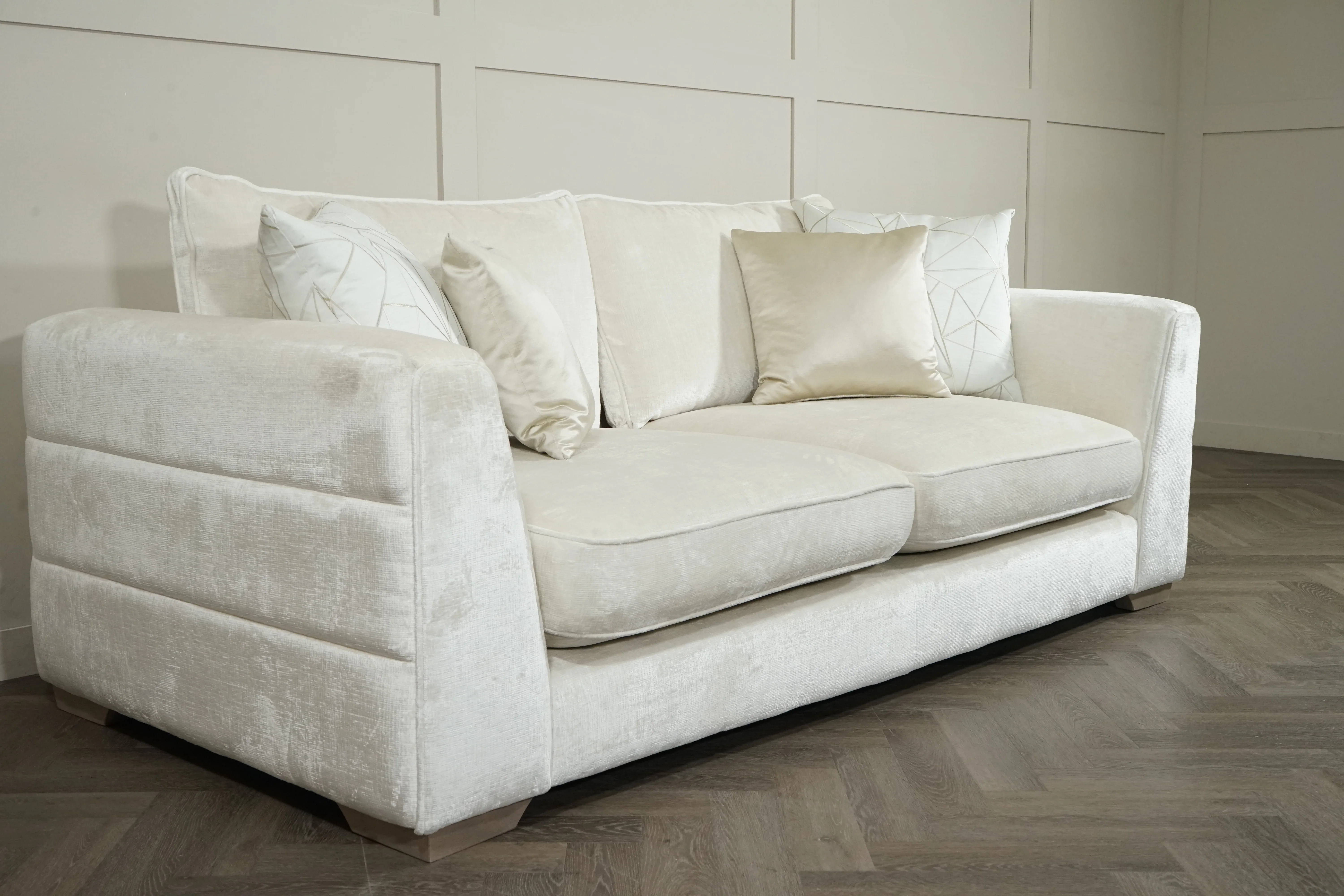 Valentino Large 3 Seater Sofa, Monaco Cream - Image 6